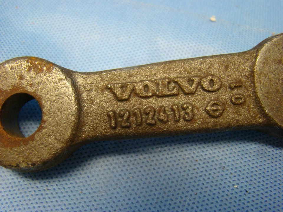 Conjunto de brazo ralentí Volvo 140 142 144 145 NOS genuino nuevo 1969 1970 1971 1972 Foto 3 de 4