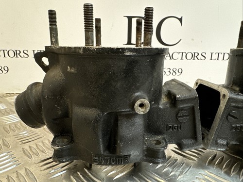 ORIGINAL OEM YAMAHA BANSHEE 350 BARRELS/CYLINDERS RIGHT BORE IS DAMAGED 65mm - Picture 6 of 11