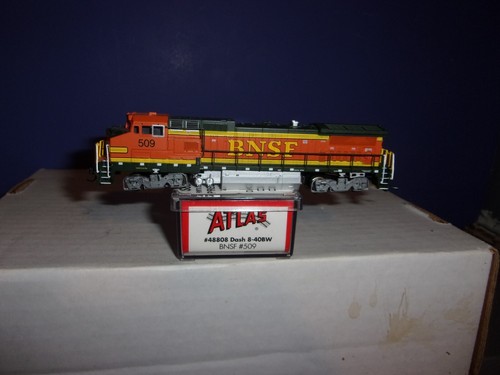 N SCALE ATLAS/48808 BNSF/509 GE DASH-8 40BW