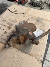 2000-04 Ford F250 F350 Power Steering Gear Box