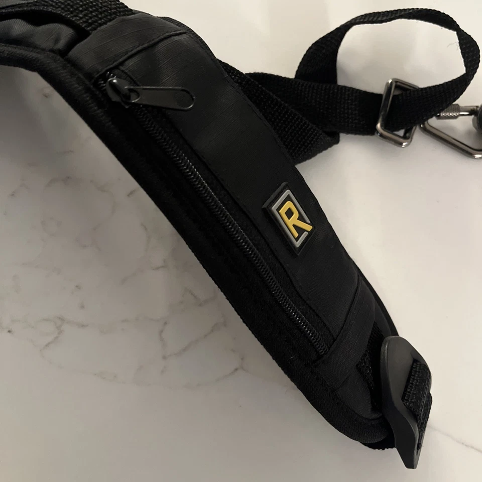 Correa de cámara BlackRapid con cremallera (negra) Foto 4 de 4