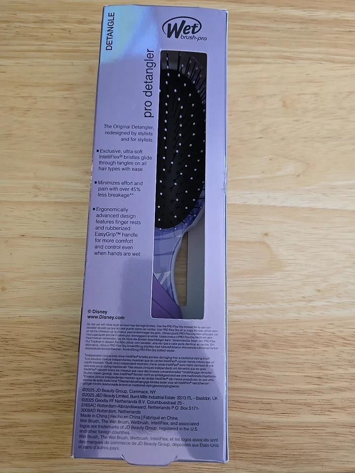 DISNEY PRINCESS ARIEL Limited Edition Wet Brush Pro Hair Detangler Purple New - Image 2 of 4