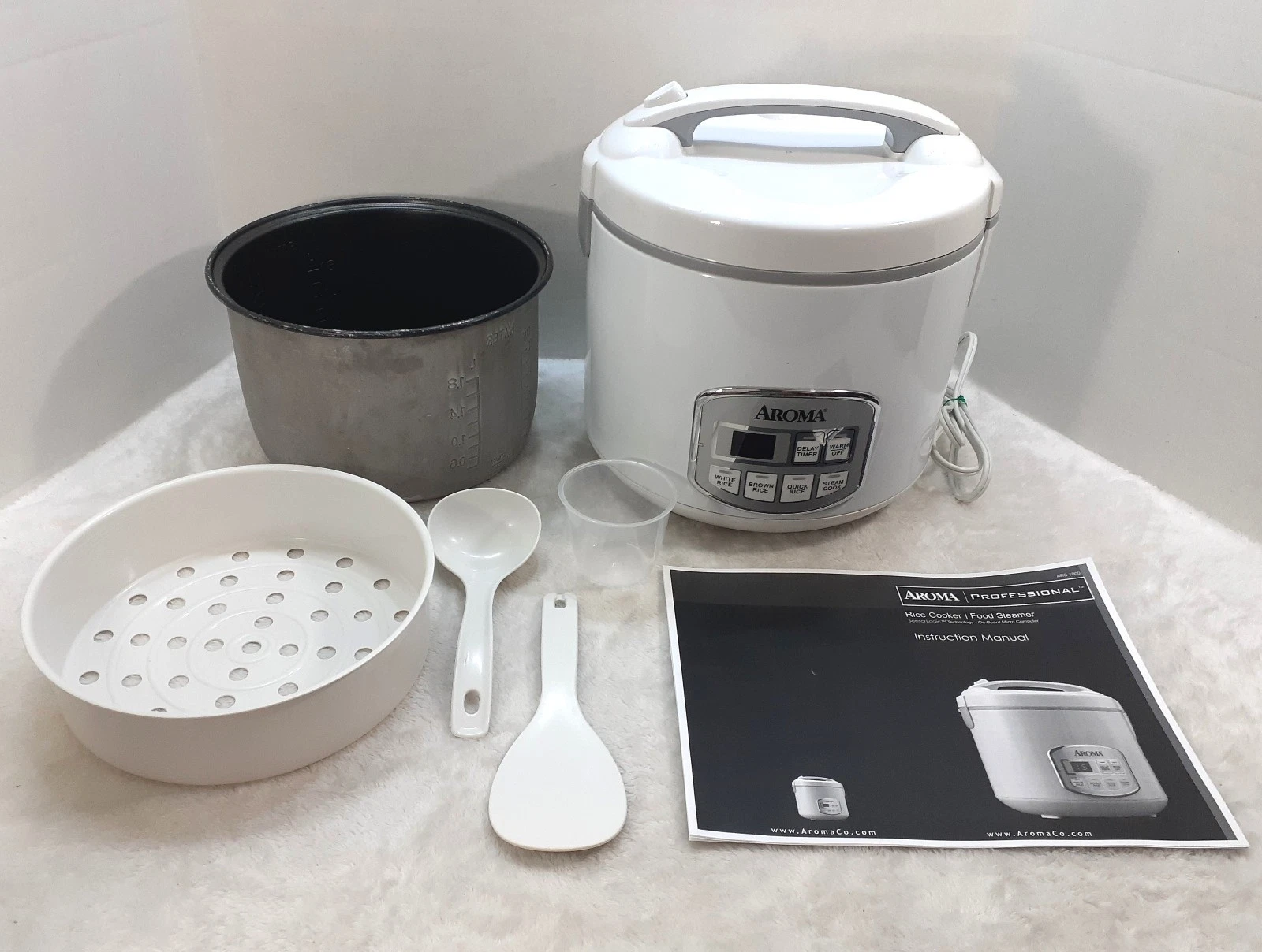 Aroma Professional Rice Cooker Food Steamer ARC-1000 Sensorlogic 4-20 Cup White