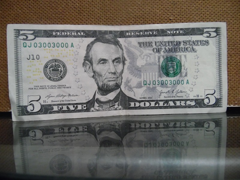 5 DOLLAR BILL - FANCY SERIAL NUMBER - 03003000