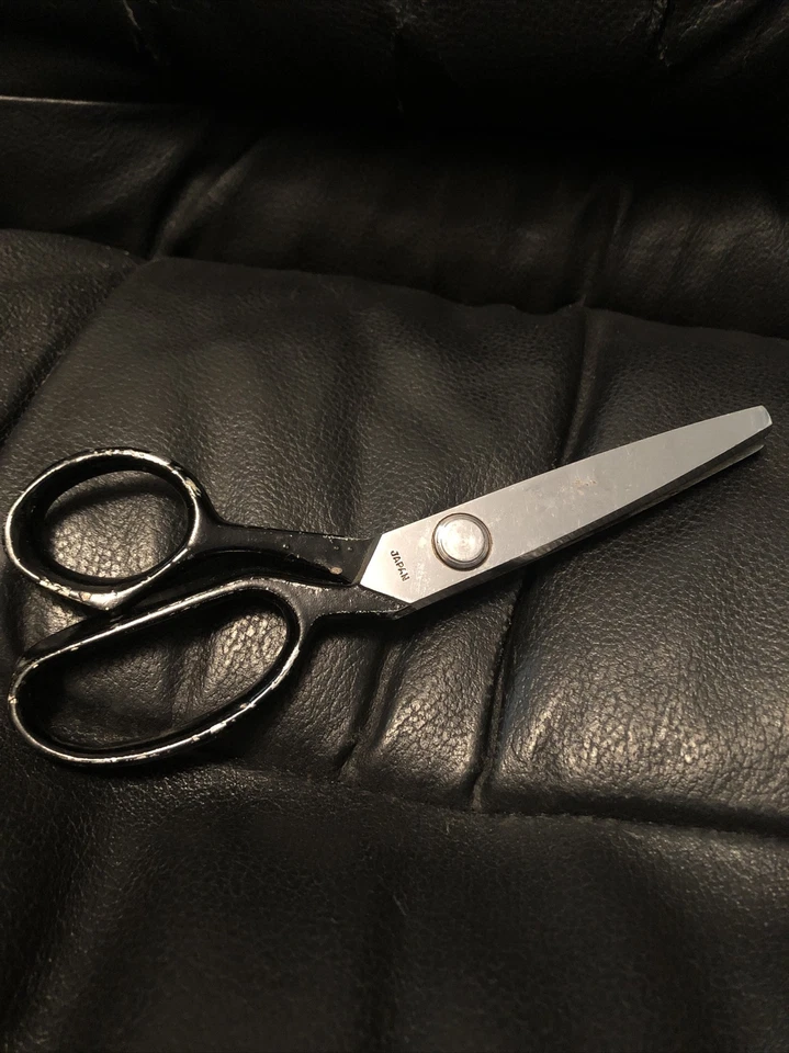 Vintage Fabric Dressmaking Edge Pinking Shears Scissors Clipper Fabric Cutter - Image 2 of 3