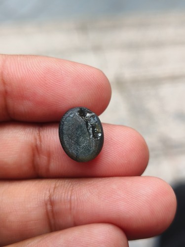 7.68 Cts A GORGEOUS BLACK STAR SAPPHIRE OF EXCELLENT 6 RAYS STAR ⭐ - Picture 9 of 9