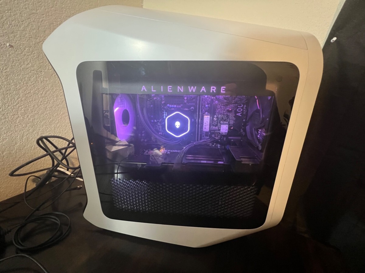 Alienware - Aurora R15 Gaming Desktop - 13th Gen Intel Core i9