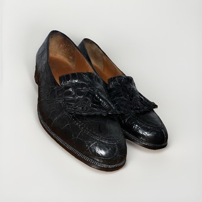 Salvatore Ferragamo Black Crocodile Print Tassel Loafers  display picture 3