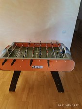 Kickertisch gebraucht Marke Super Stade mit 2 Kickerb&auml;llen