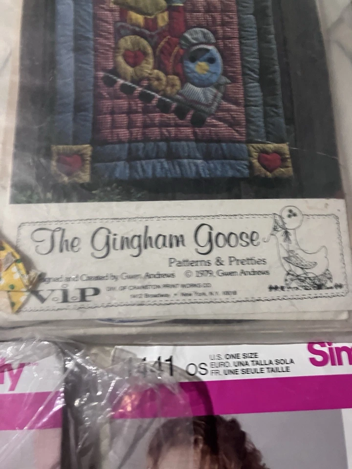 Lot of 3 Various Crafting Sewing Patterns Simplicity McCall's - Image 4 of 4