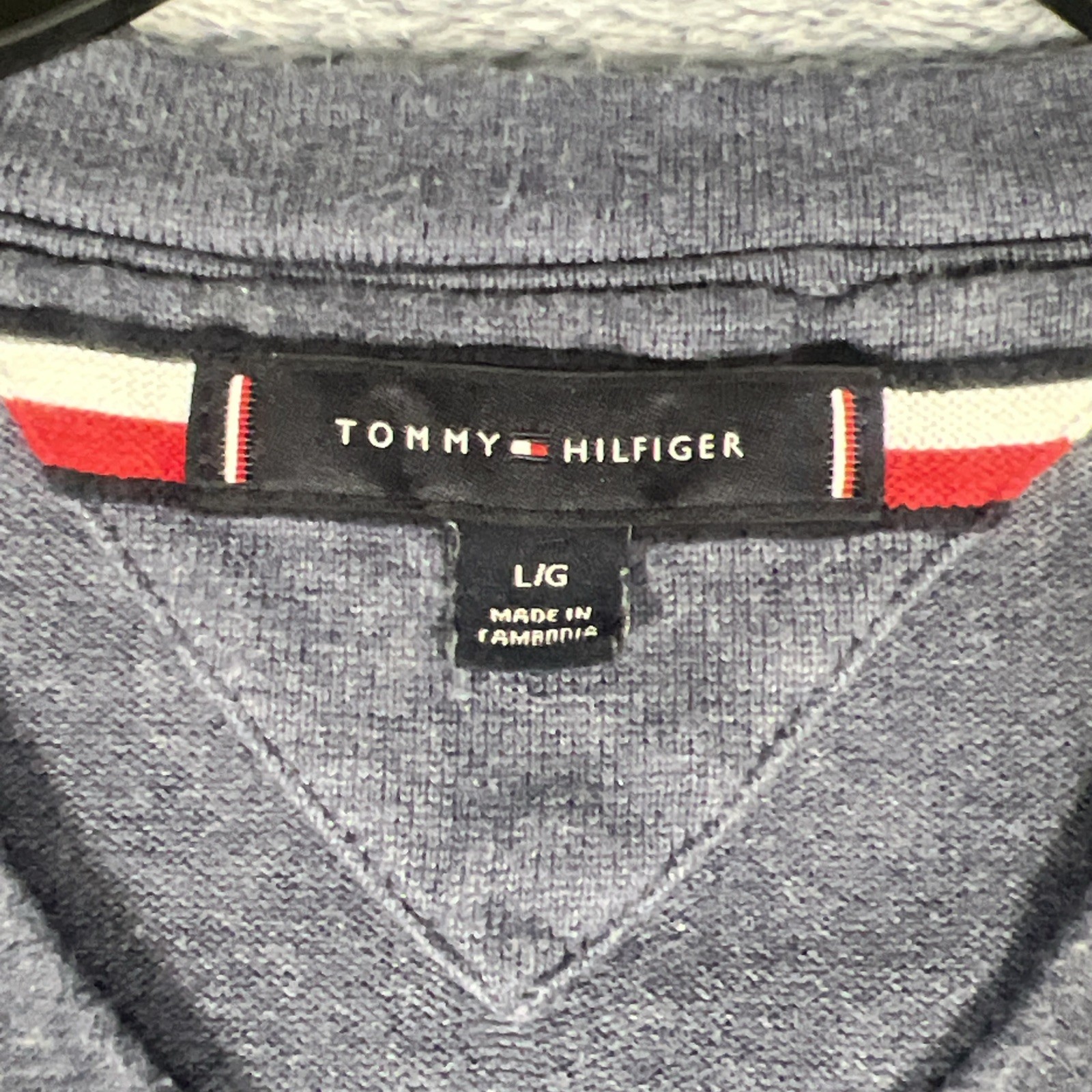 Tommy Hilfiger Essential Long Sleeve V-Neck Sweater Men's Size Large Blue Logo image 9