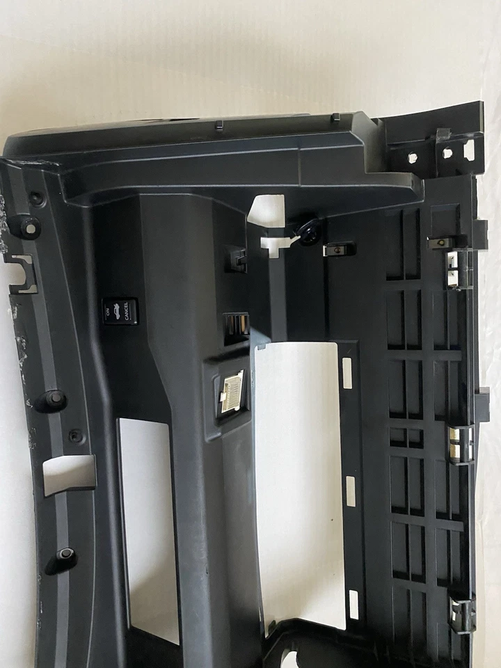 06-10 Infiniti M 35 glove box housing OEM - Image 3 of 4