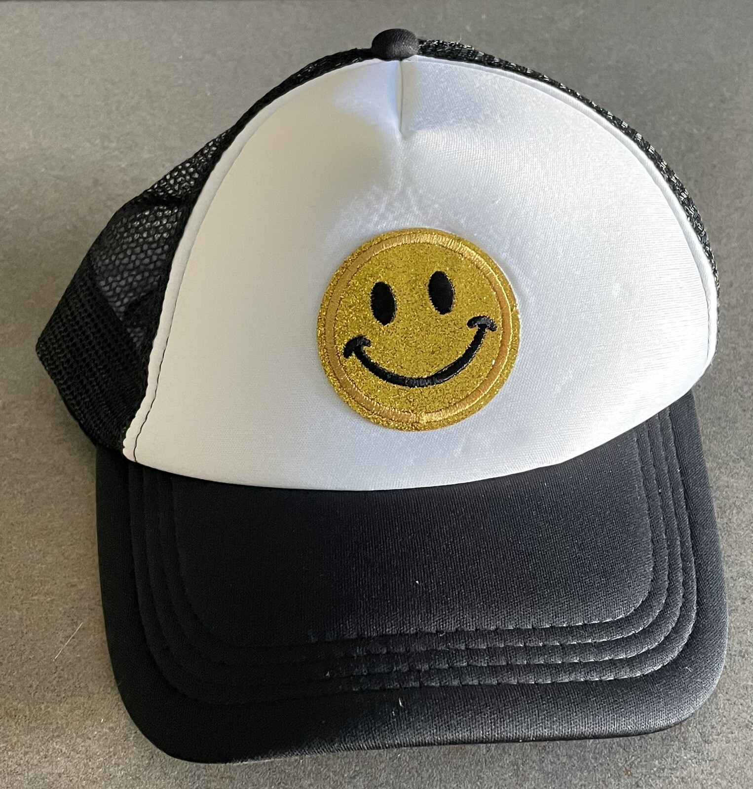 Vintage Glitterly Smiley Face Trucker Hat Mesh Black … Gem