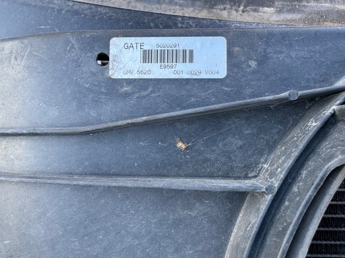 Smart Roadster Radiator + Cooling Fan - Picture 2 of 6