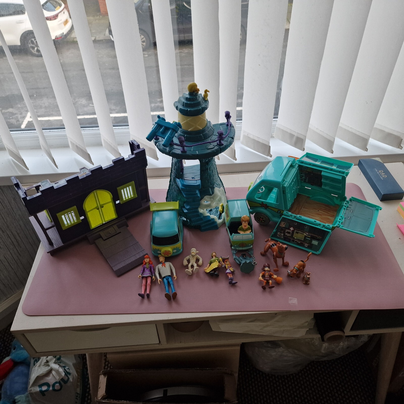 Picture 4 of 15