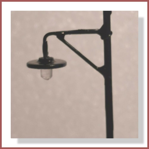 Yard Lights 110mm - Fitted with 12v Resistor - OO Gauge (2pcs) - Picture 2 of 4