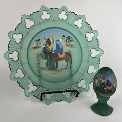 FENTON Emerald Green Plate & Pedestal Egg ~ BIRTH OF A SAVIOR The Arrival