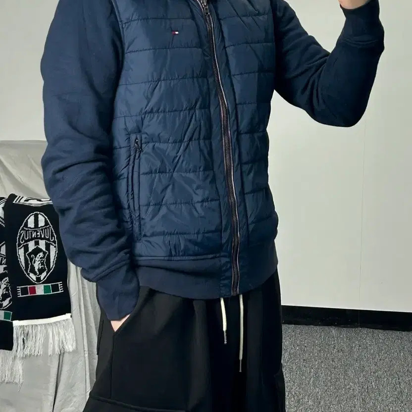 Tommy Hilfiger Navy Lightweight Padded Zip-up Jacket S