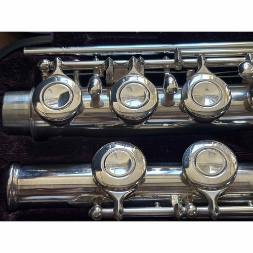 Yamaha Flute YFL-211SII Silver Headjoint Beginner Instrument with Case - Picture 4 of 10