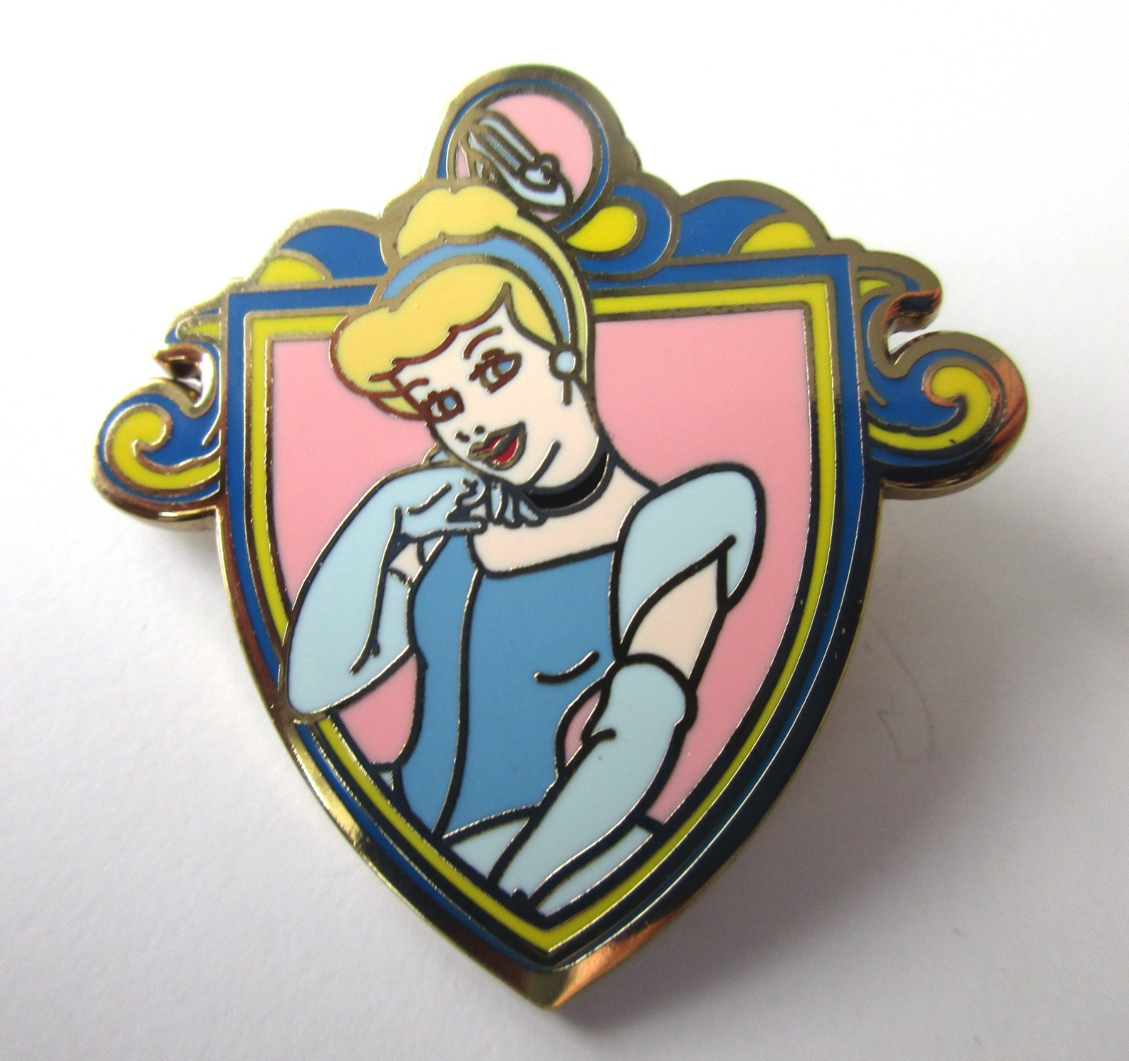 Disney Pin CINDERELLA disney princess CREST 2012