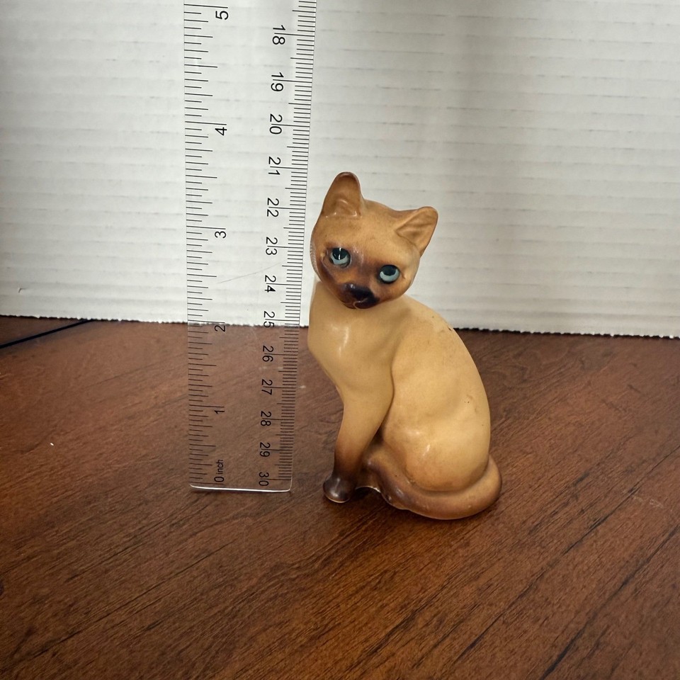 Vintage Ceramic Siamese Cat Figurine Blue Eyes Sitting Pose Collectible ...