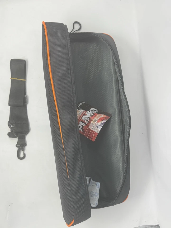 3 Legged Thing PUNKS Travis 2.0- Replacement carrying case - Image 4 of 4