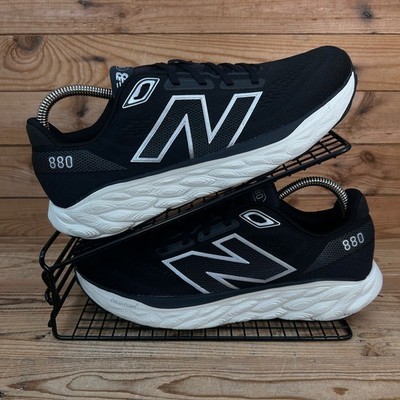 New Balance Turnschuhe Herren Größe UK 8,5 Fresh Foam X 880v14 schwarz Laufschuhe NB