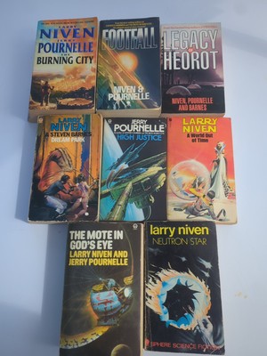 Niven, Pournelle & Barnes   Sci-Fi 8 Book Bundle    Classic Hard Science Fiction