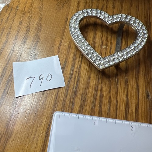 Vintage Buckle Heart With Rhinestones No Marks 790 - Picture 3 of 4