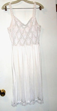 1970's Vanity Fair white Nylon Full Slip, Size 38 Silky, Lace Top, Excellent