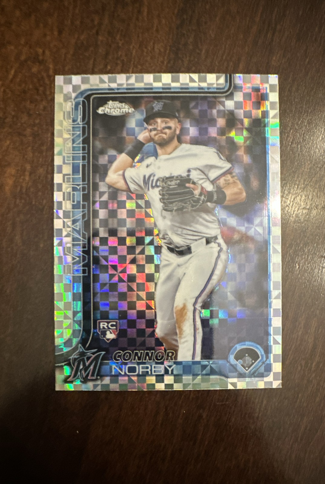 2025 Topps Chrome - Connor Norby #199 X-Fractor (RC)