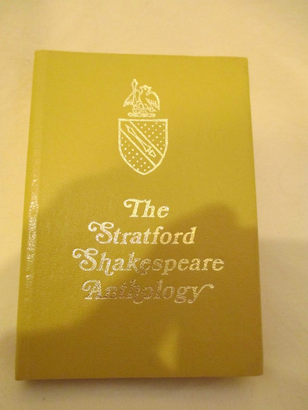 The Stratford Shakespeare Anthology by Levi Fox Dir. of the Shakespeare Centre