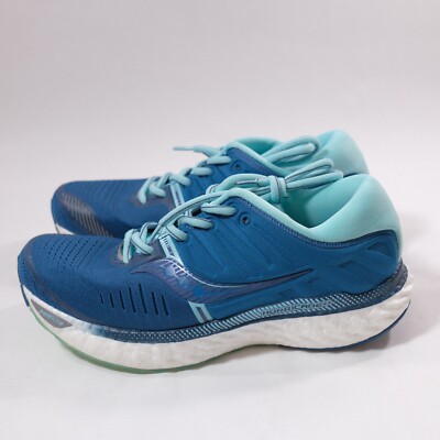 Saucony Women's Hurricane 22 Running Shoe (Wide) Size