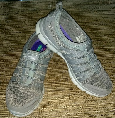 skechers women's no lace shoes