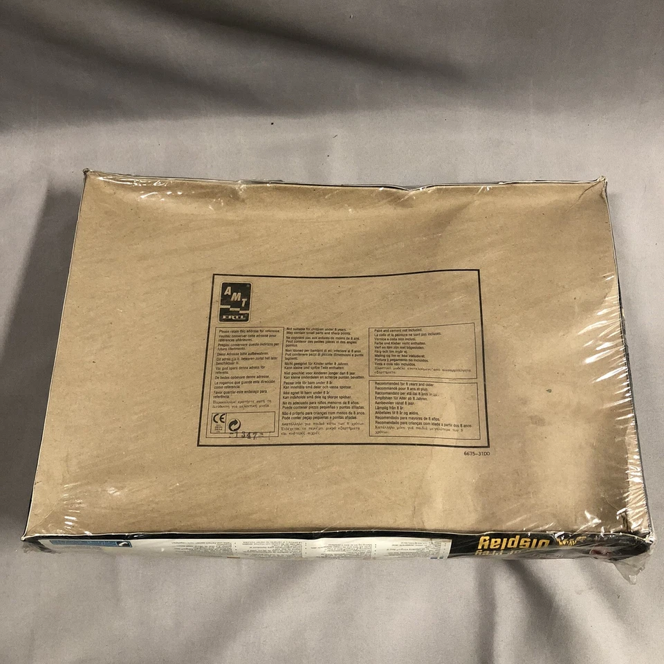 AMT Ertl Star Trek Klingon Bird of Prey Flight Display Model Kit 6339 (SEALED) - Image 2 of 4