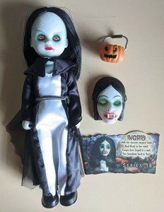 living dead dolls series 18