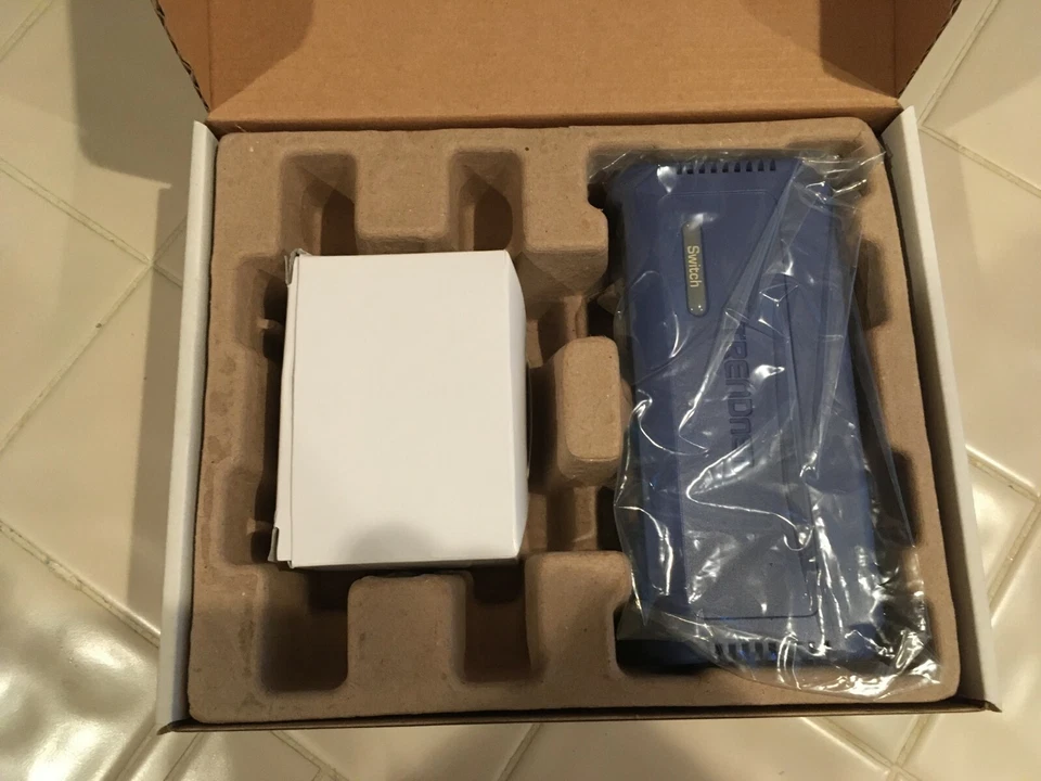 TRENDnet 5-port 10/100Mbps Fast Ethernet Switch, Model TE100-S5Pplus - Image 3 of 4