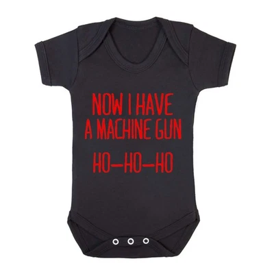 TREND GEAR Now I Have a Machine Gun Ho-ho-ho Film inspirieren Baby wachsen Kinder Neugeboren Geschenk T-Shirt