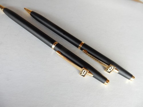 VINTAGE BLACK & GOLD, BRADLEY PEN & MECHANICAL PENCIL SET, COA RV