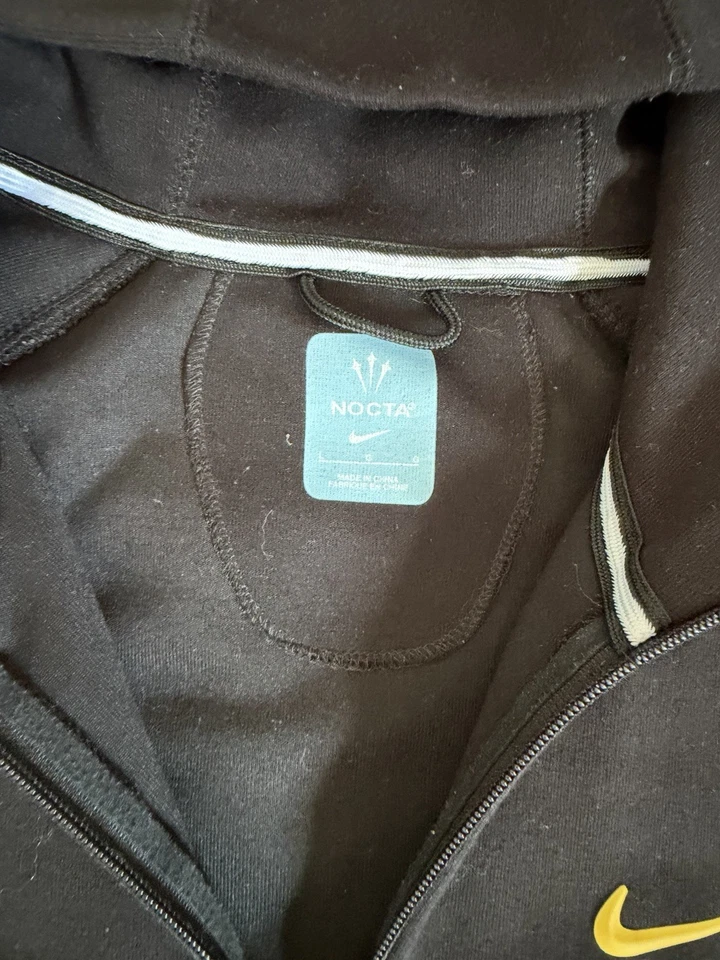 Nike NOCTA Herren Zip Hoodie Kapuzenpullover Schwarz mit gelbem Logo Gr. L - Bild 2 von 4