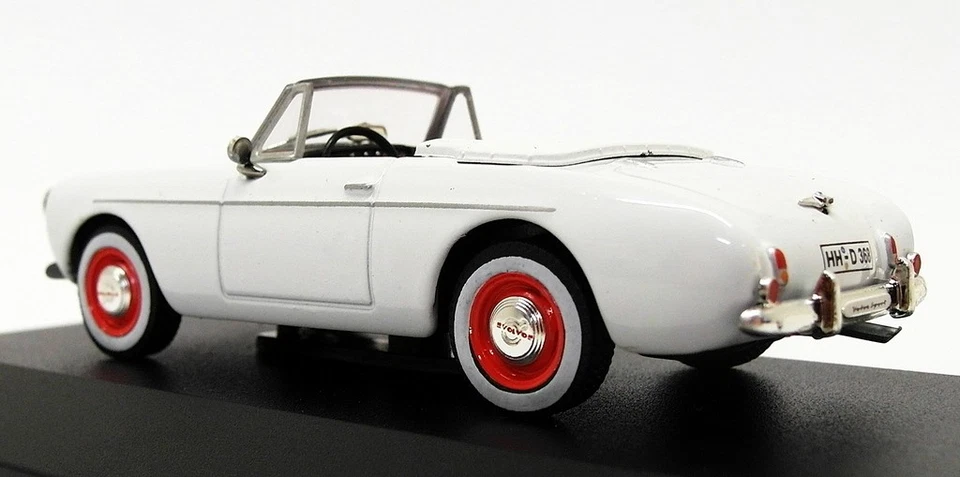 Whitebox 1/43 Scale Model Car WB31718A - 1956 Volvo P1900 - White - Image 2 of 4