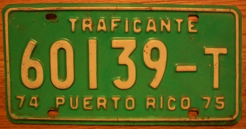 SINGLE PUERTO RICO LICENSE PLATE - 1974/75 - 60139-T - TRAFICANTE (Dealer)