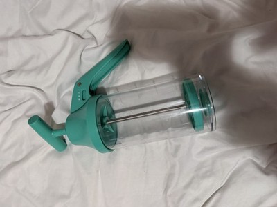 PAMPERED CHEF BATTER MIXER DISPENSER Kitchen Tools Baking NEW NEVER USED
