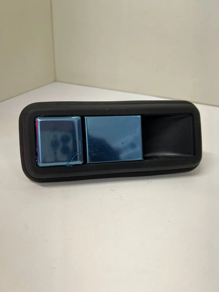 MANIGLIA LANCIA DELTA HF SINISTRA CROMATA FIST 82378407 - Immagine 3 di 4