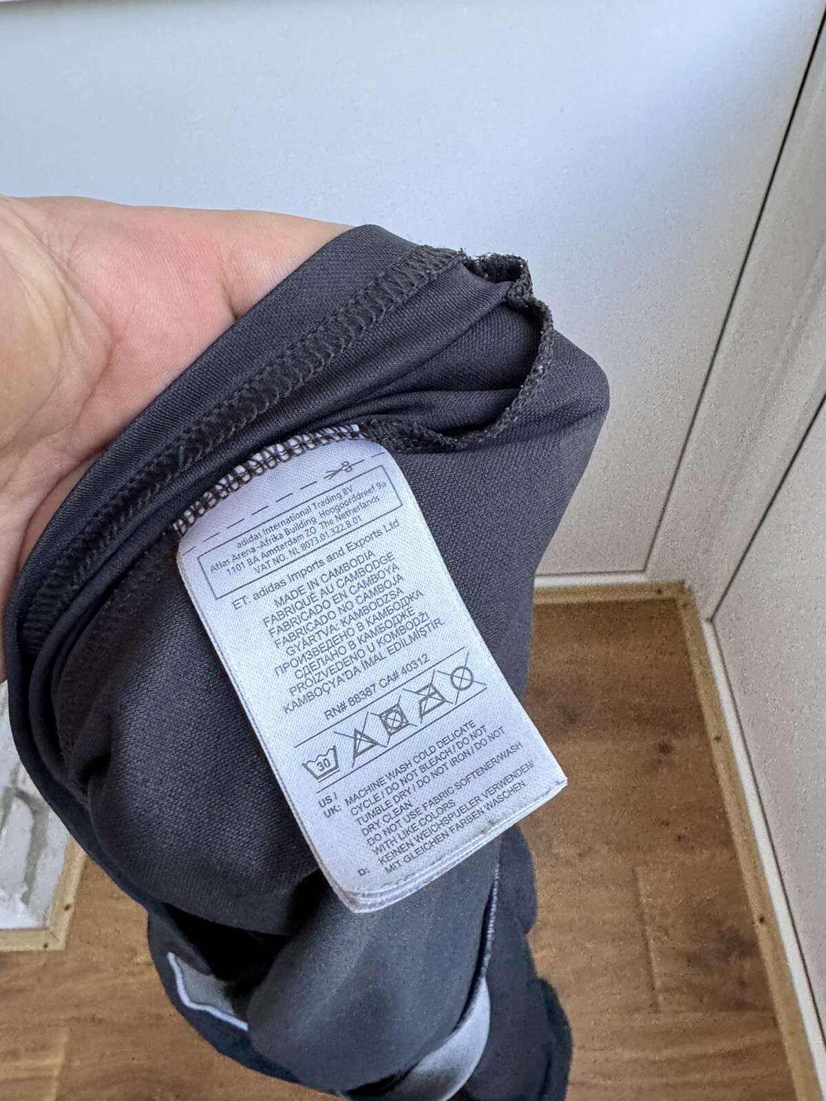 Manchester United Training football shirt 2016 - 2017 Jersey Adidas Size L thumbnail 8