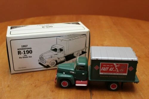 Van autos de carrera diecast