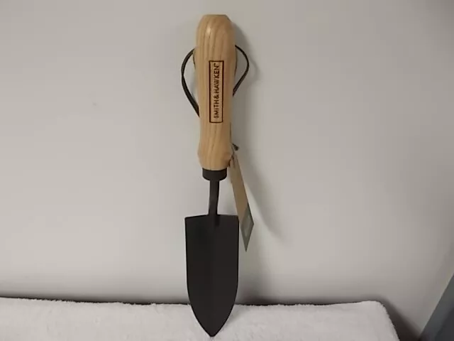 New Smith Hawken Traditional Garden Narrow Spade Hand Tool Wood Handle