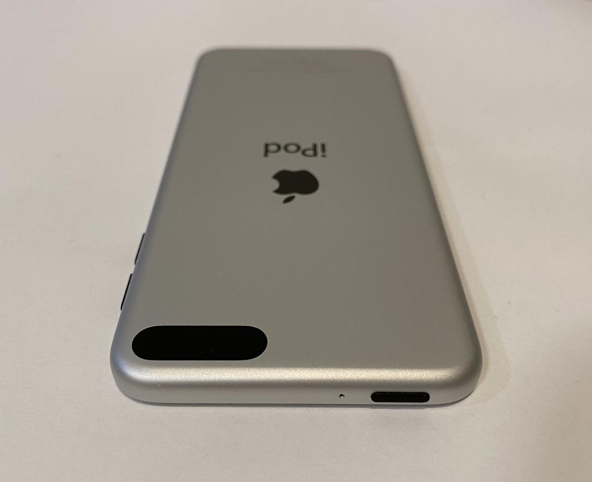 Apple iPod touch 5th Generation Silver/Black (16 GB) 616639937244