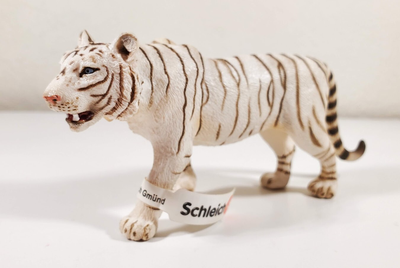 schleich white tiger