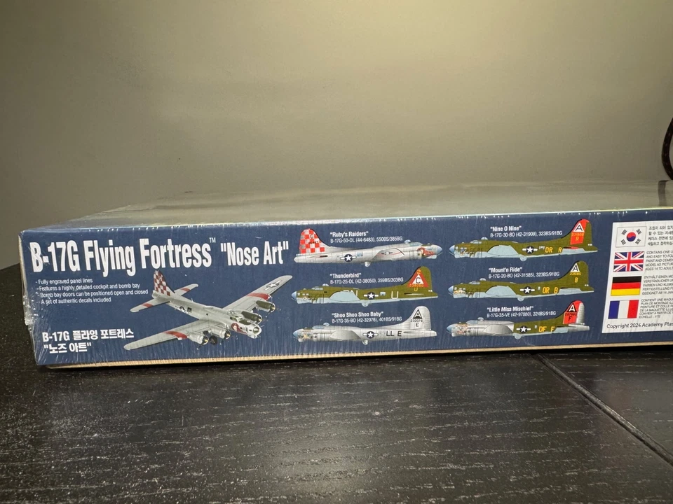 1/72 Academy B-17G Flying Fortress "Nose Art" #12414 Foto 4 de 4